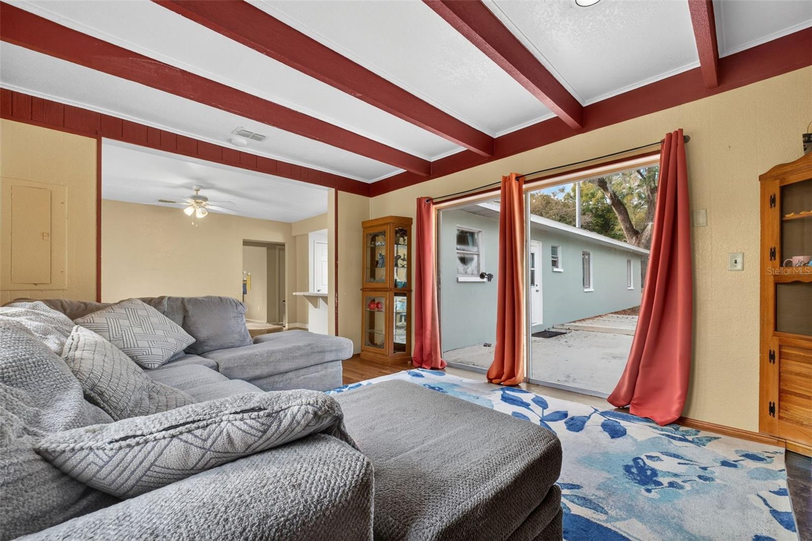 Image 21 of 74 For 39243 Lizabeth Circle