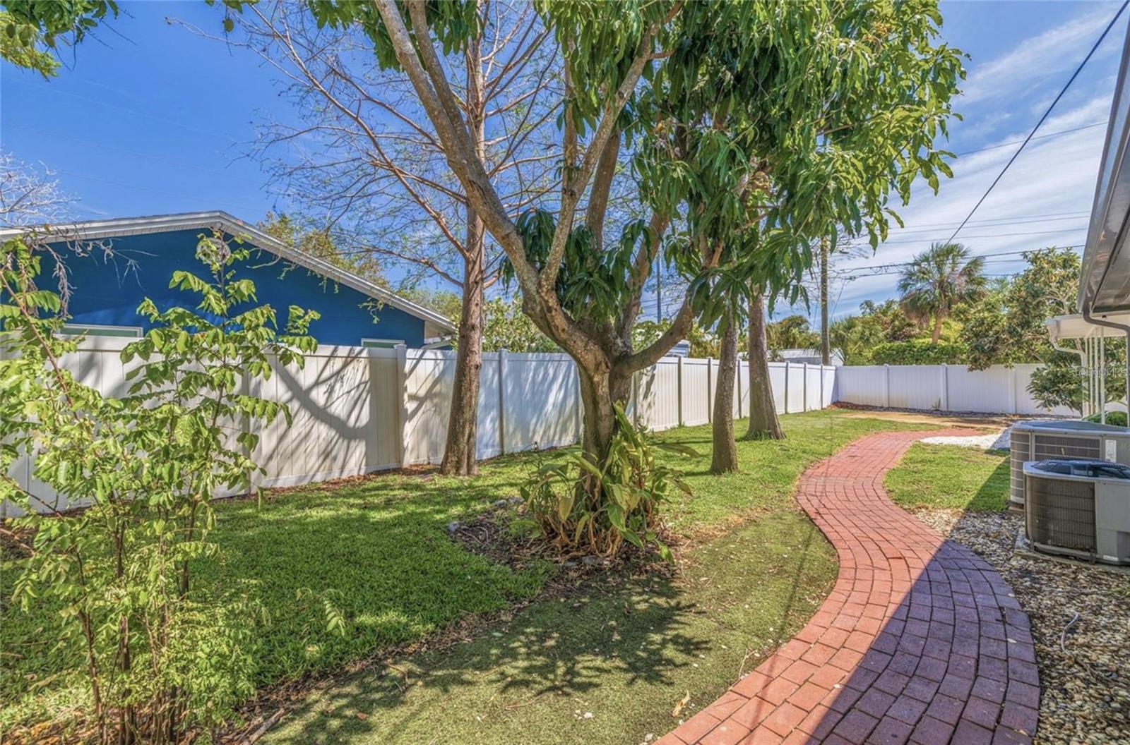 Image 10 of 12 For 7120 3rd Avenue N