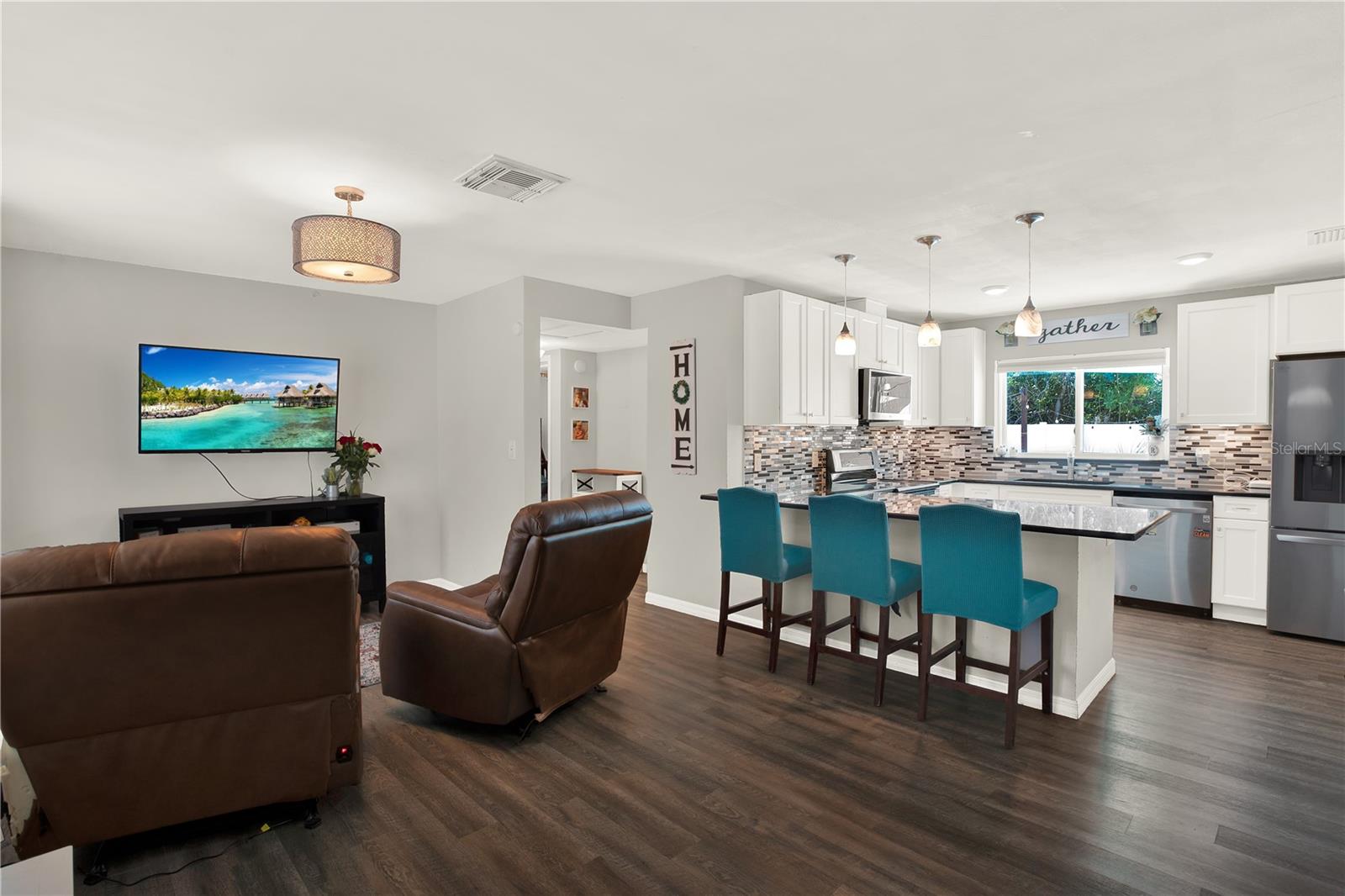 Image 2 of 24 For 10259 62nd Circle N