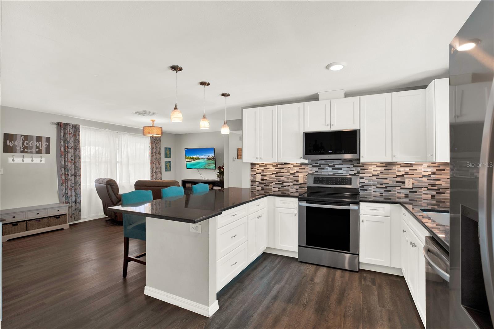 Image 6 of 24 For 10259 62nd Circle N