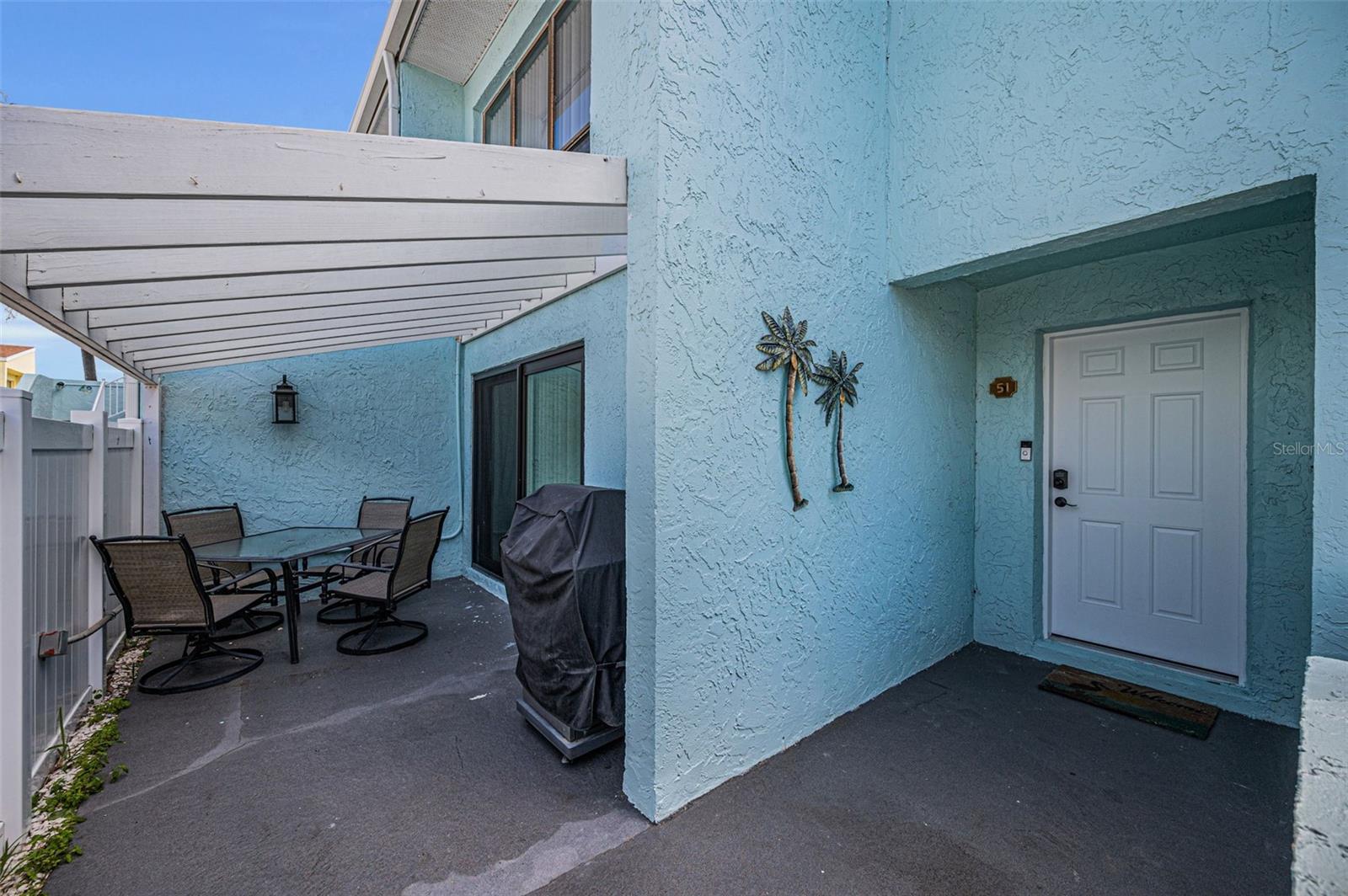 Listing photo id 2 for 1 Windrush Boulevard 51