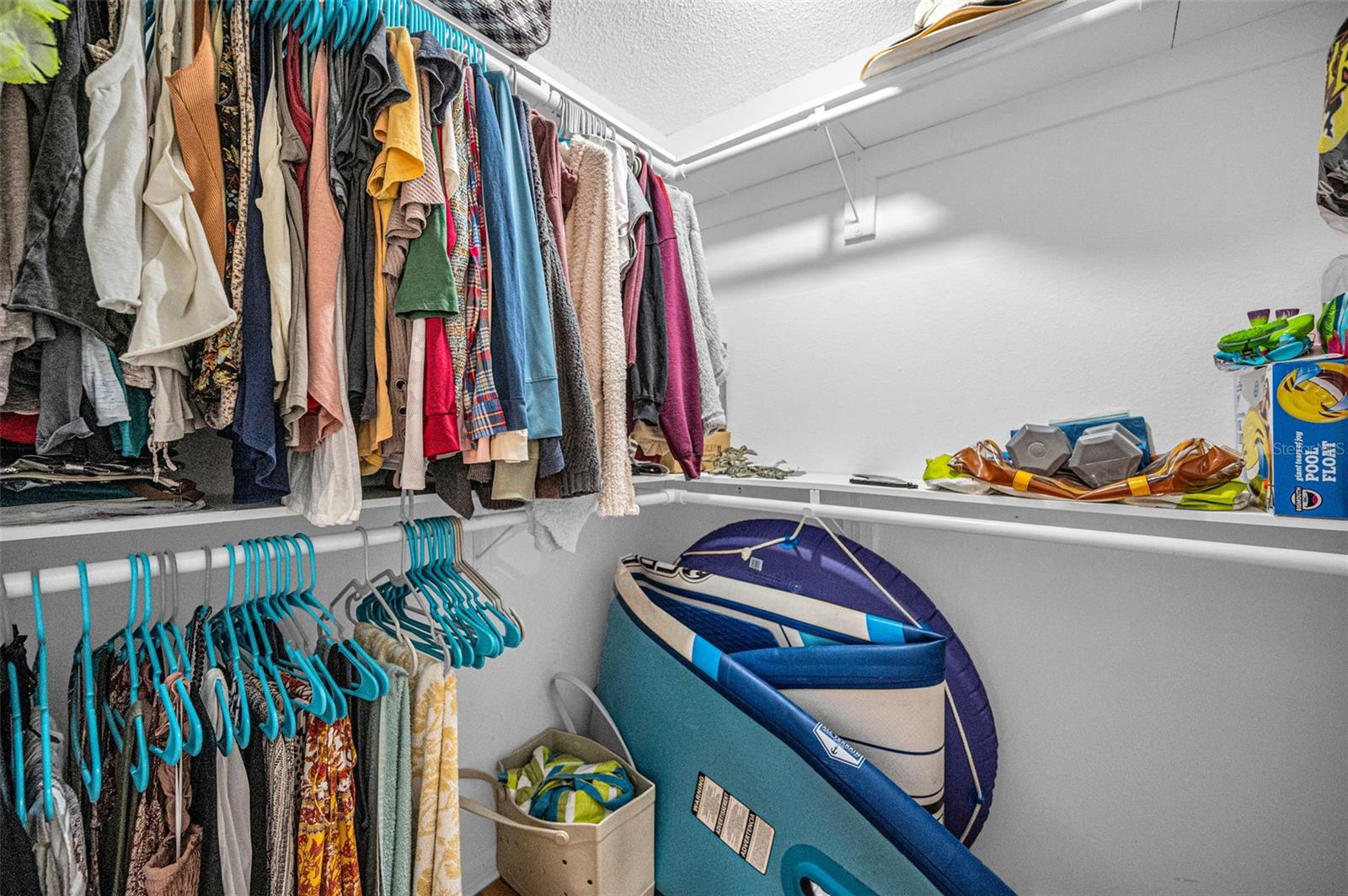 Listing photo id 45 for 1 Windrush Boulevard 51