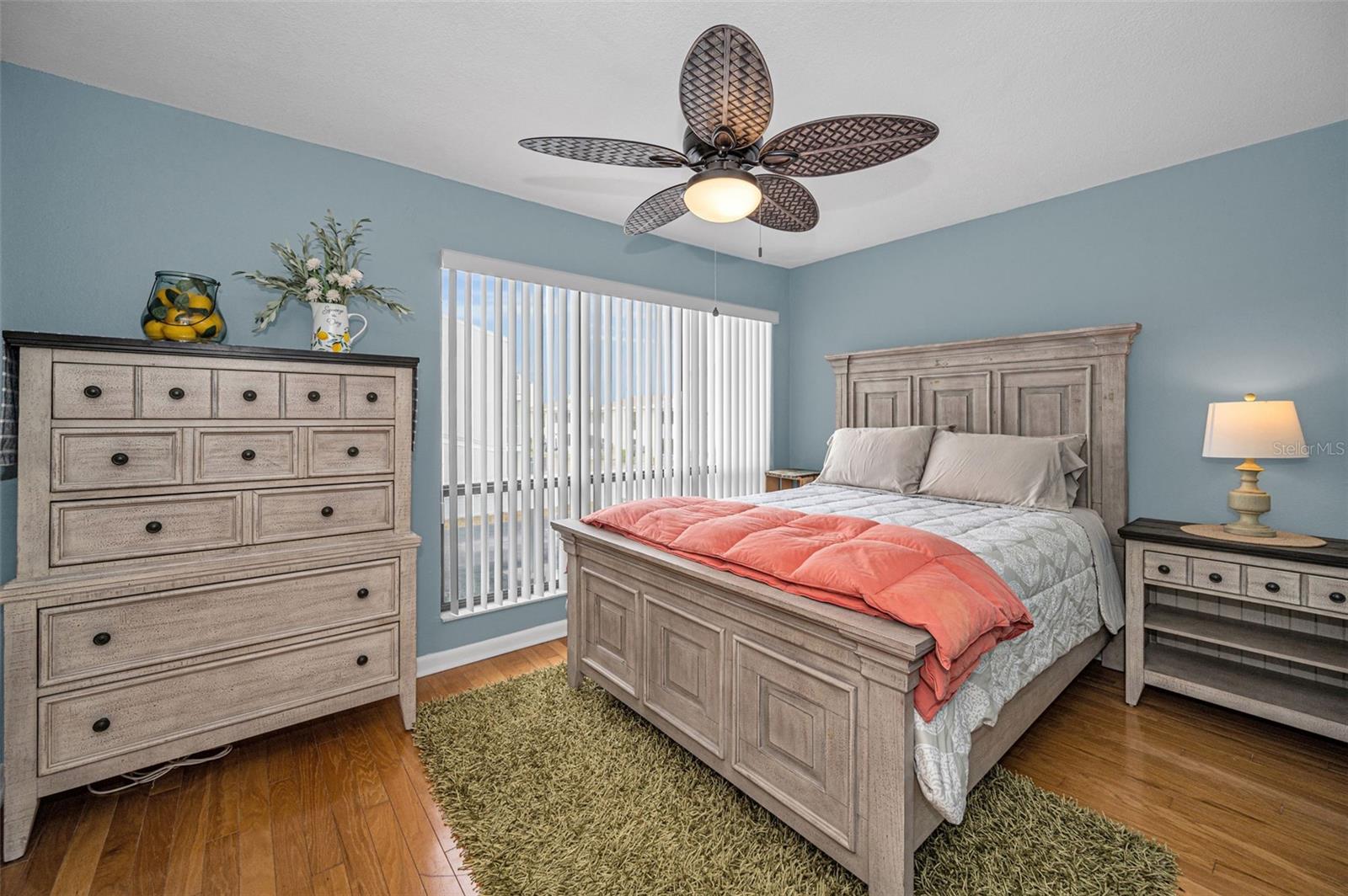 Listing photo id 47 for 1 Windrush Boulevard 51