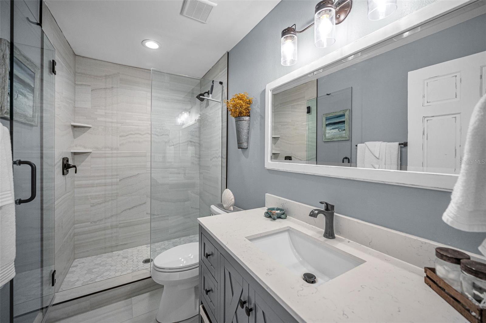 Listing photo id 51 for 1 Windrush Boulevard 51