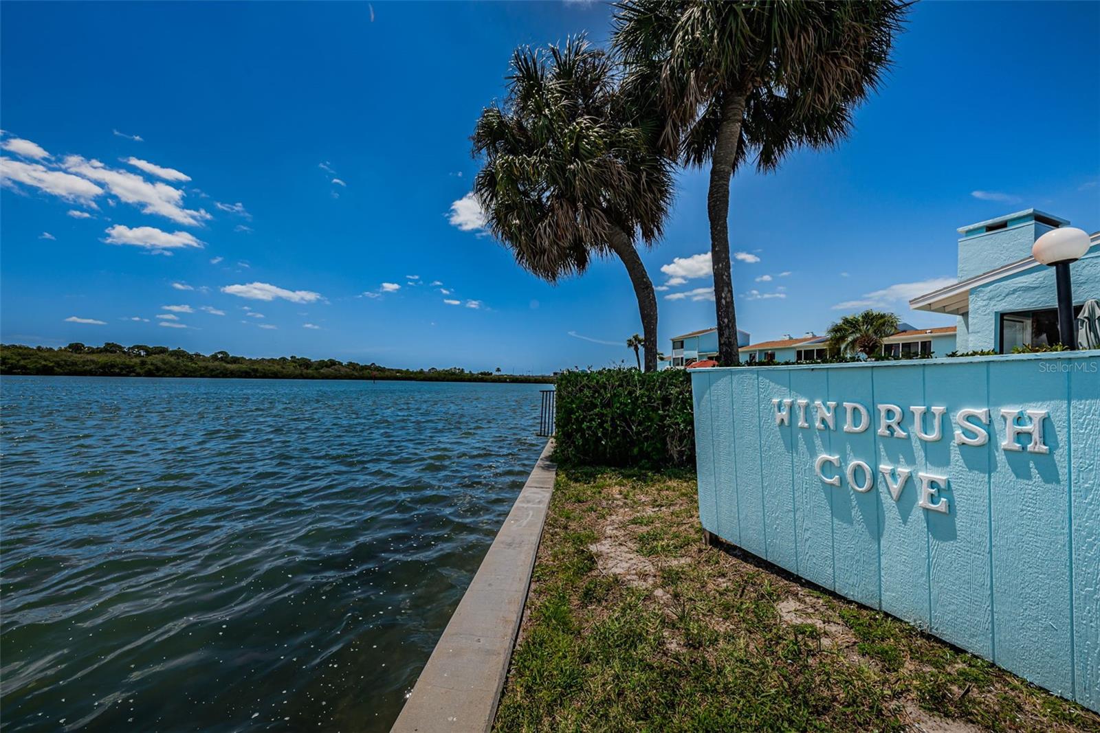 Listing photo id 61 for 1 Windrush Boulevard 51