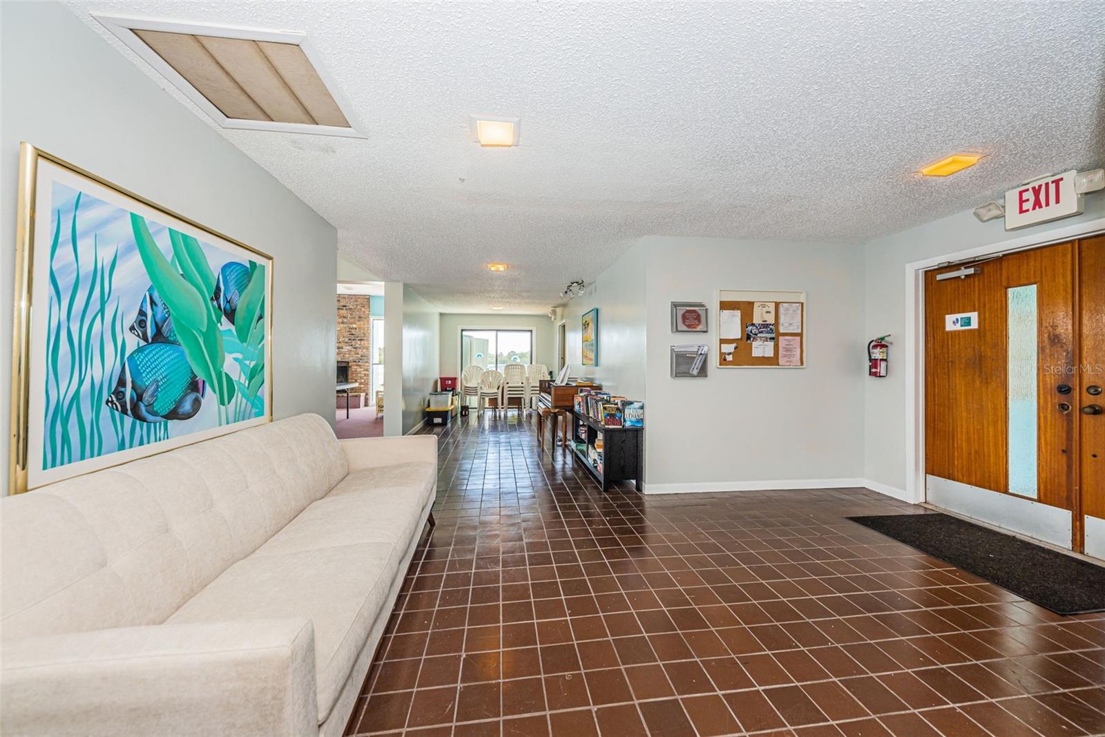 Listing photo id 63 for 1 Windrush Boulevard 51