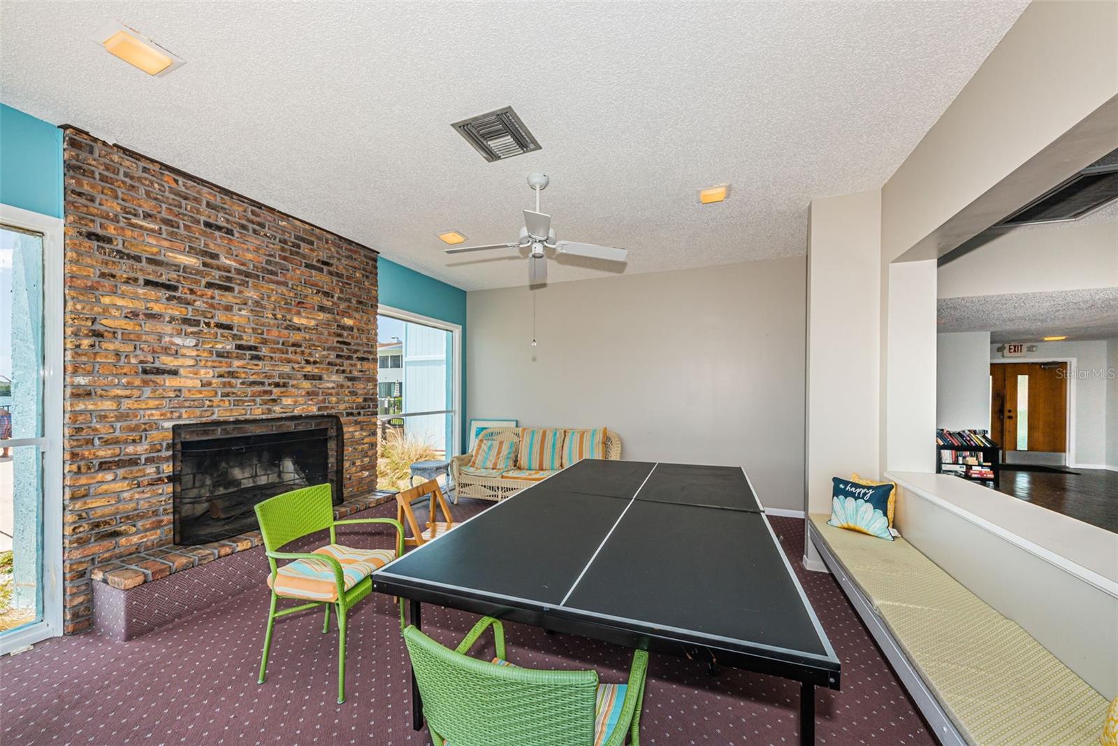 Listing photo id 68 for 1 Windrush Boulevard 51