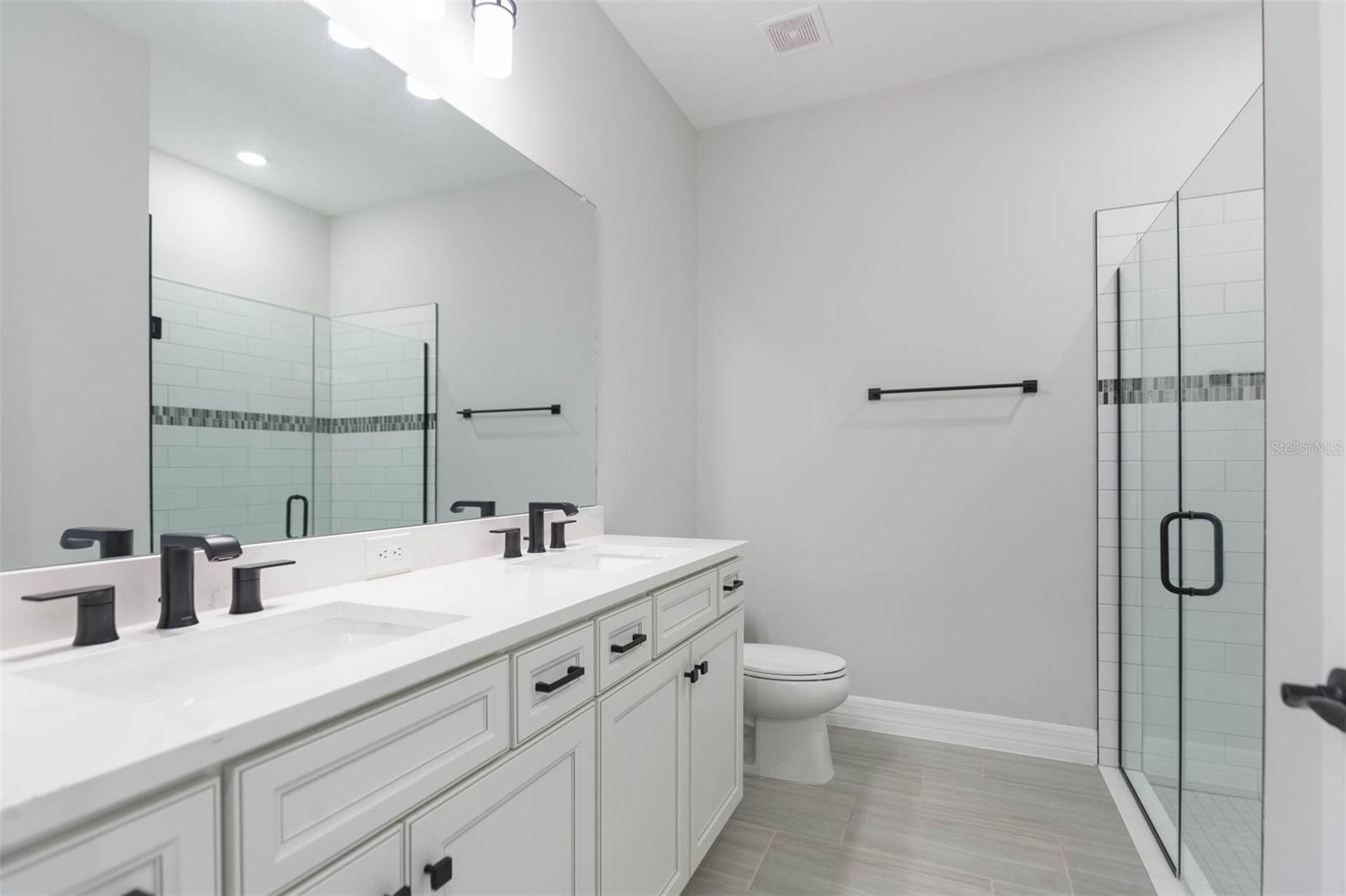 Image 23 of 49 For 3749 Maple Bay Lane