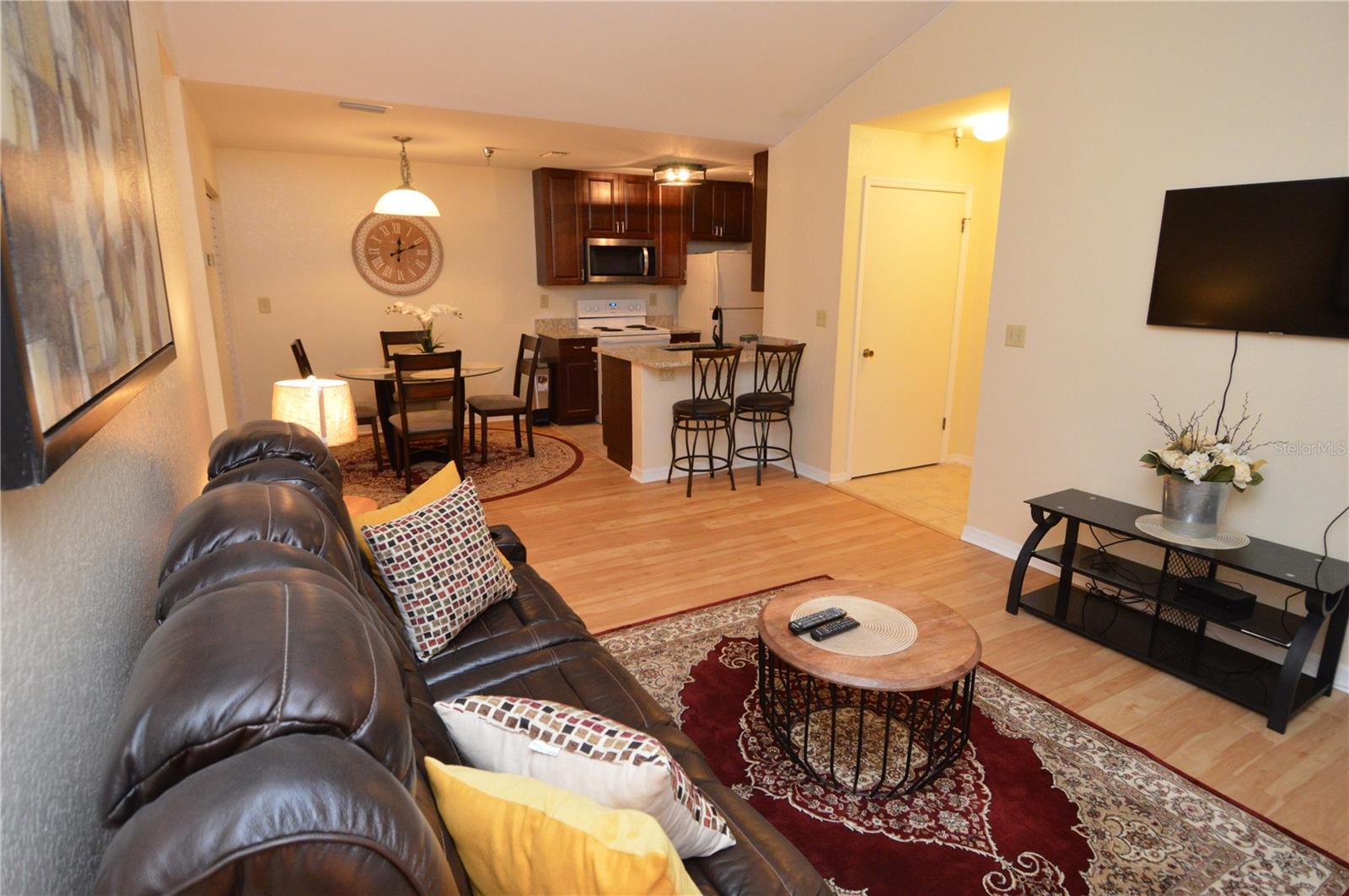 Image 15 of 94 For 10263 Gandy Boulevard N 602