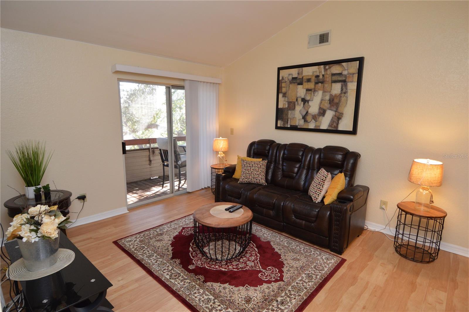 Image 20 of 94 For 10263 Gandy Boulevard N 602