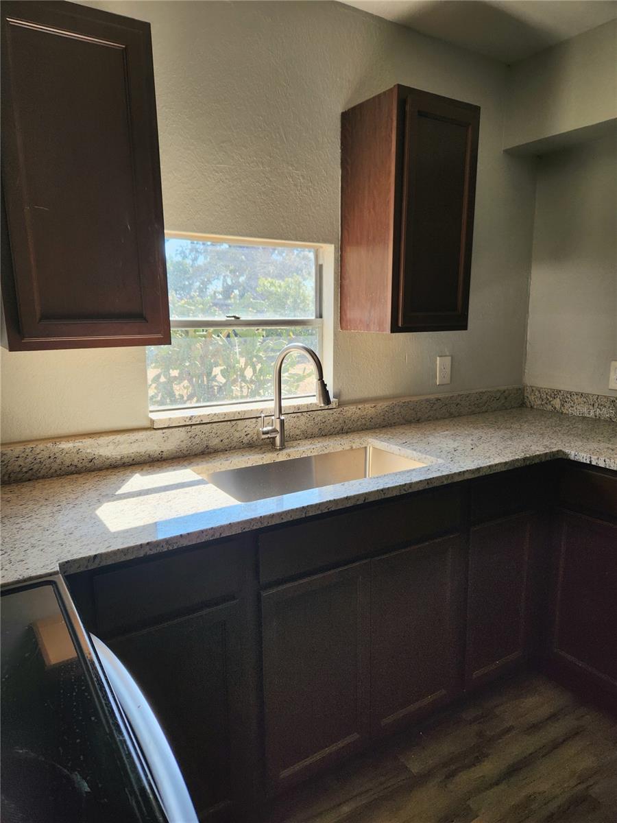 Image 11 of 30 For 4502 42nd Street