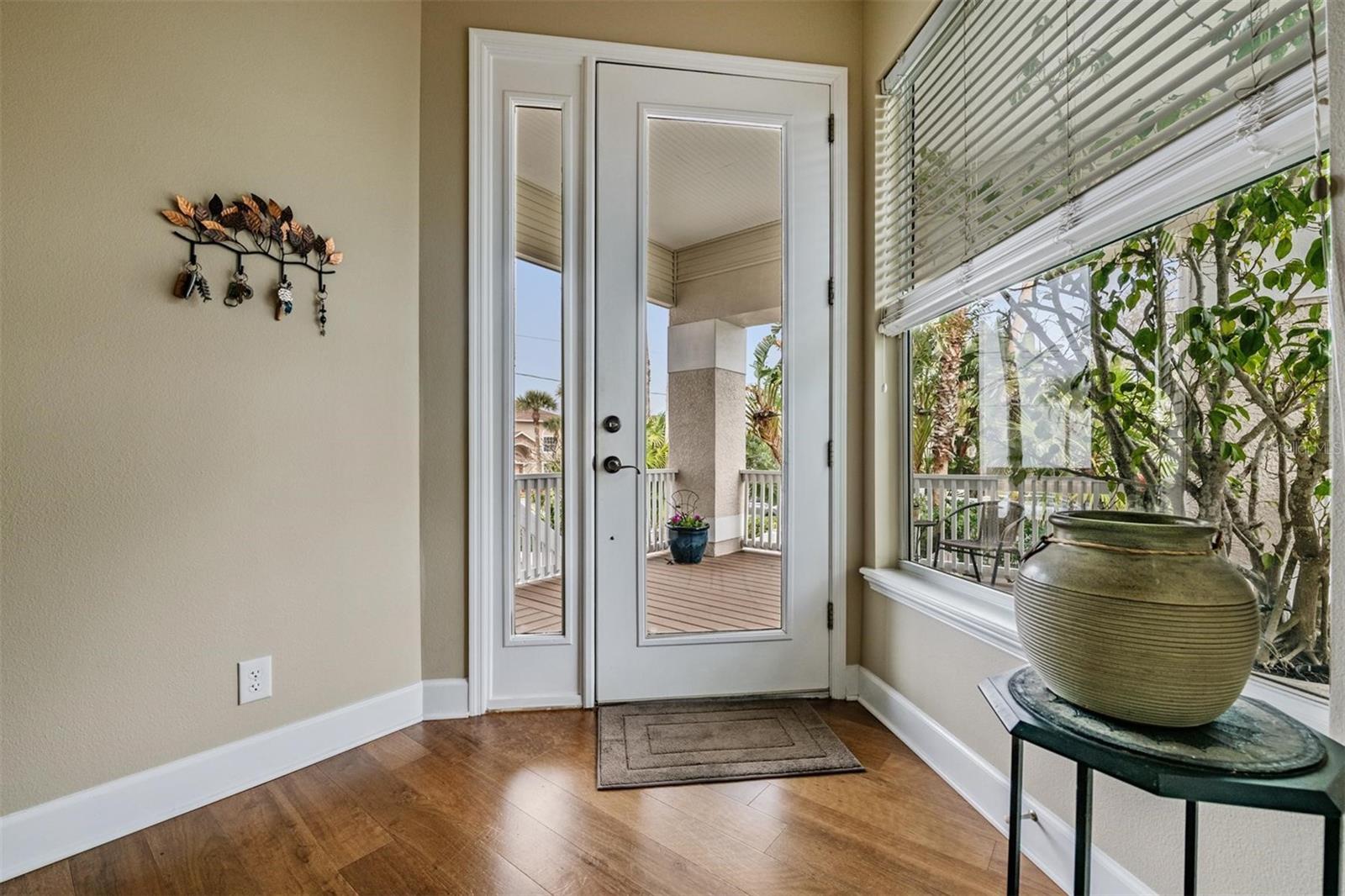 Image 14 of 92 For 116 Carlyle Circle