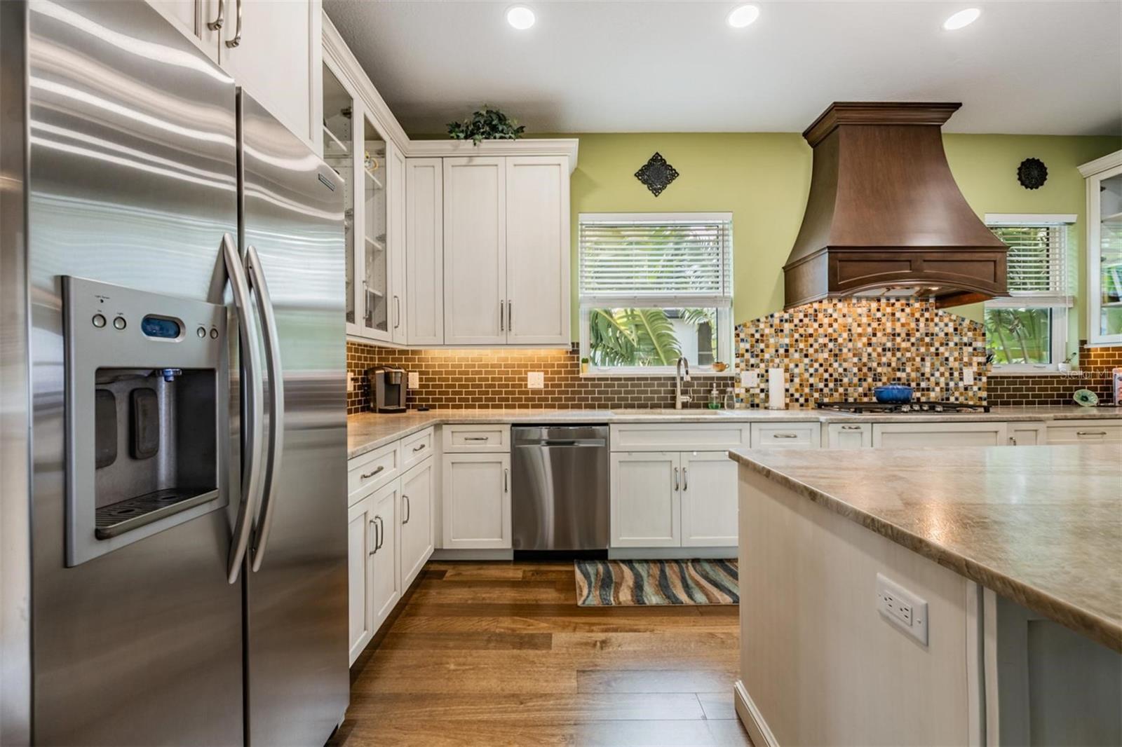 Image 18 of 92 For 116 Carlyle Circle