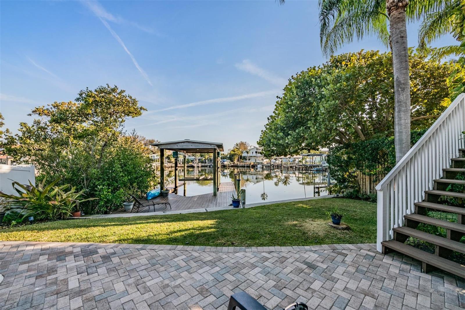 Image 71 of 92 For 116 Carlyle Circle