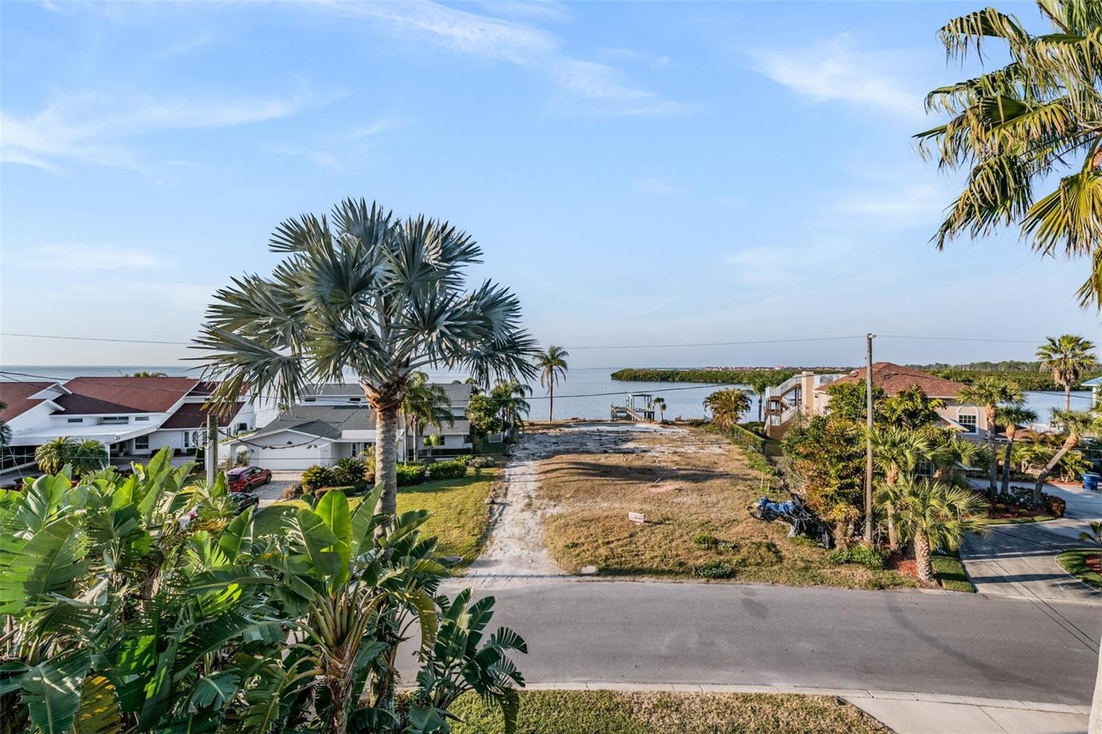 Image 84 of 92 For 116 Carlyle Circle