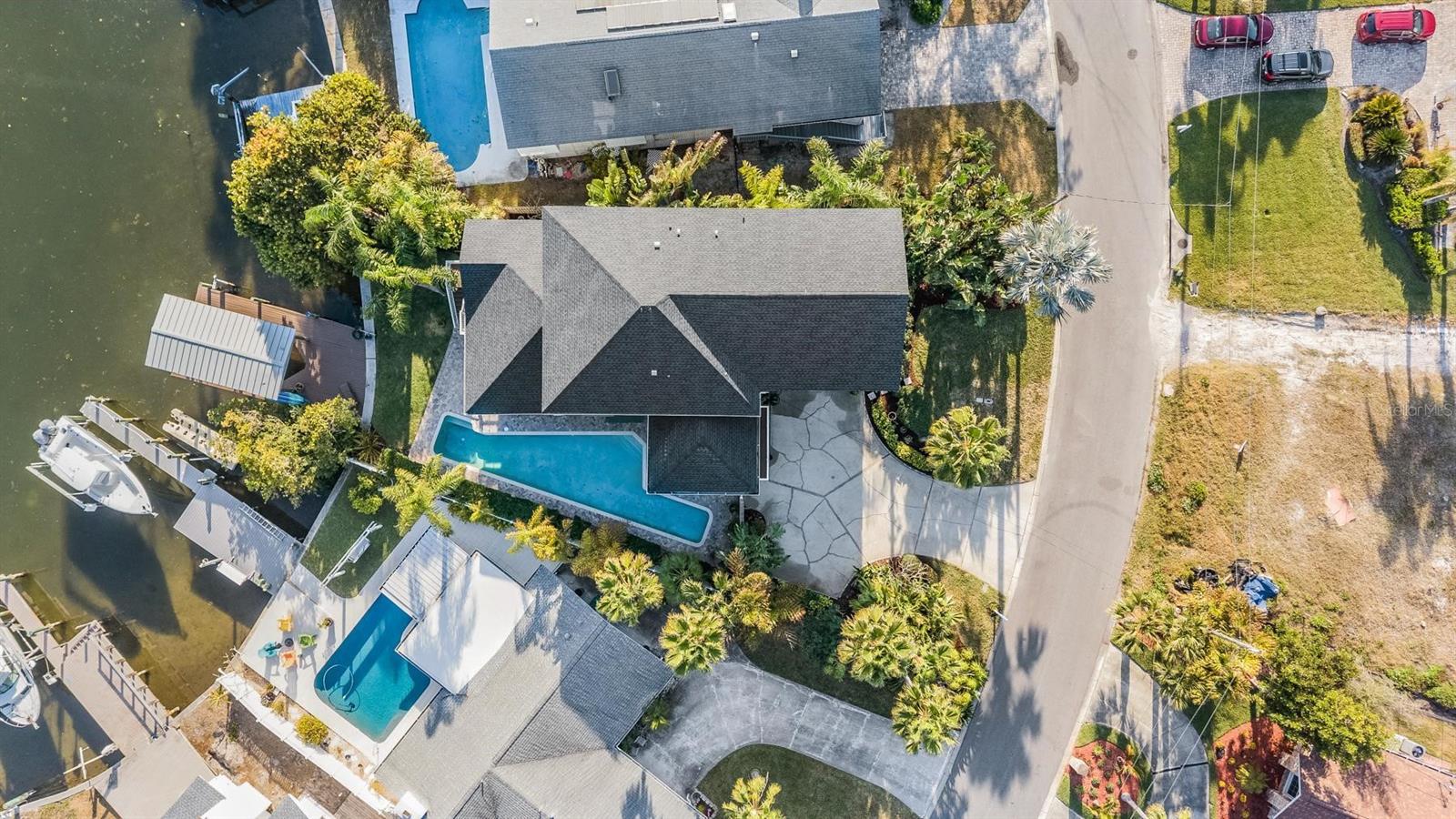 Image 9 of 92 For 116 Carlyle Circle