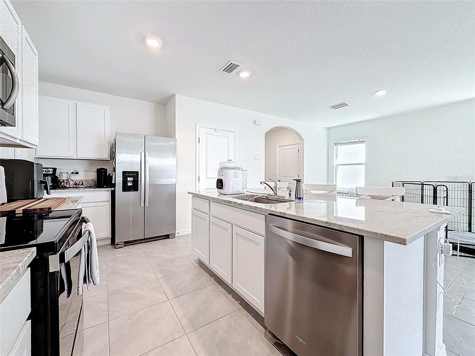 Image 10 of 38 For 33568 Barberry Leaf Way