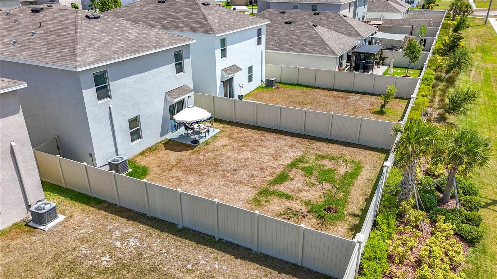 Image 17 of 38 For 33568 Barberry Leaf Way