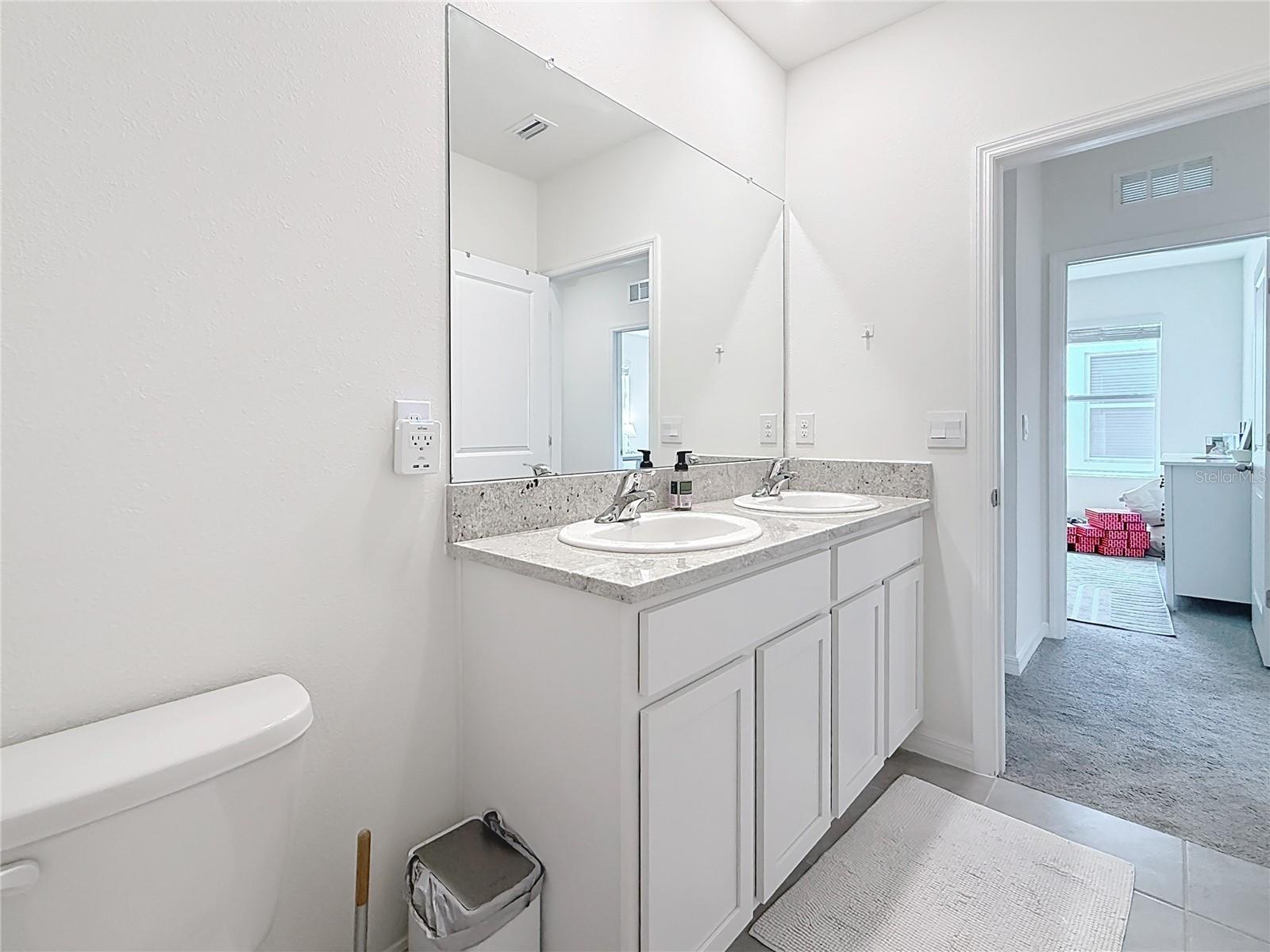 Image 29 of 38 For 33568 Barberry Leaf Way