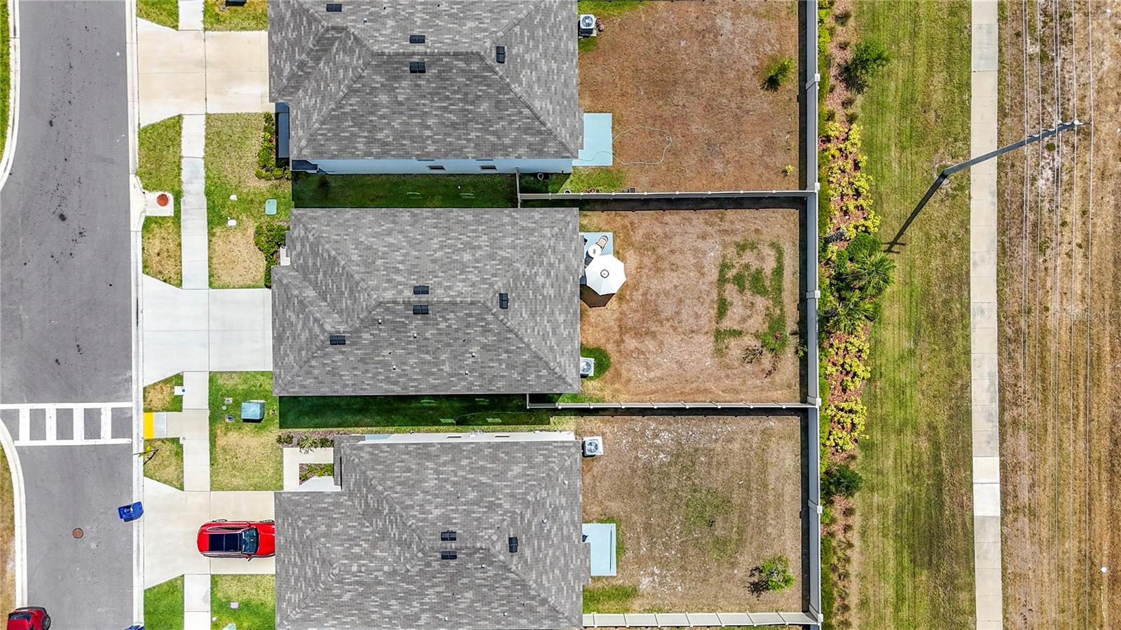 Image 35 of 38 For 33568 Barberry Leaf Way