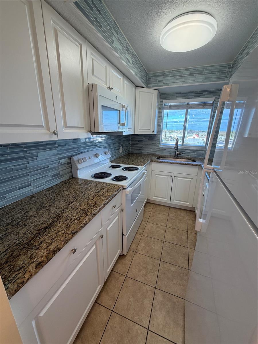 Image 10 of 31 For 8950 Park Boulevard 603