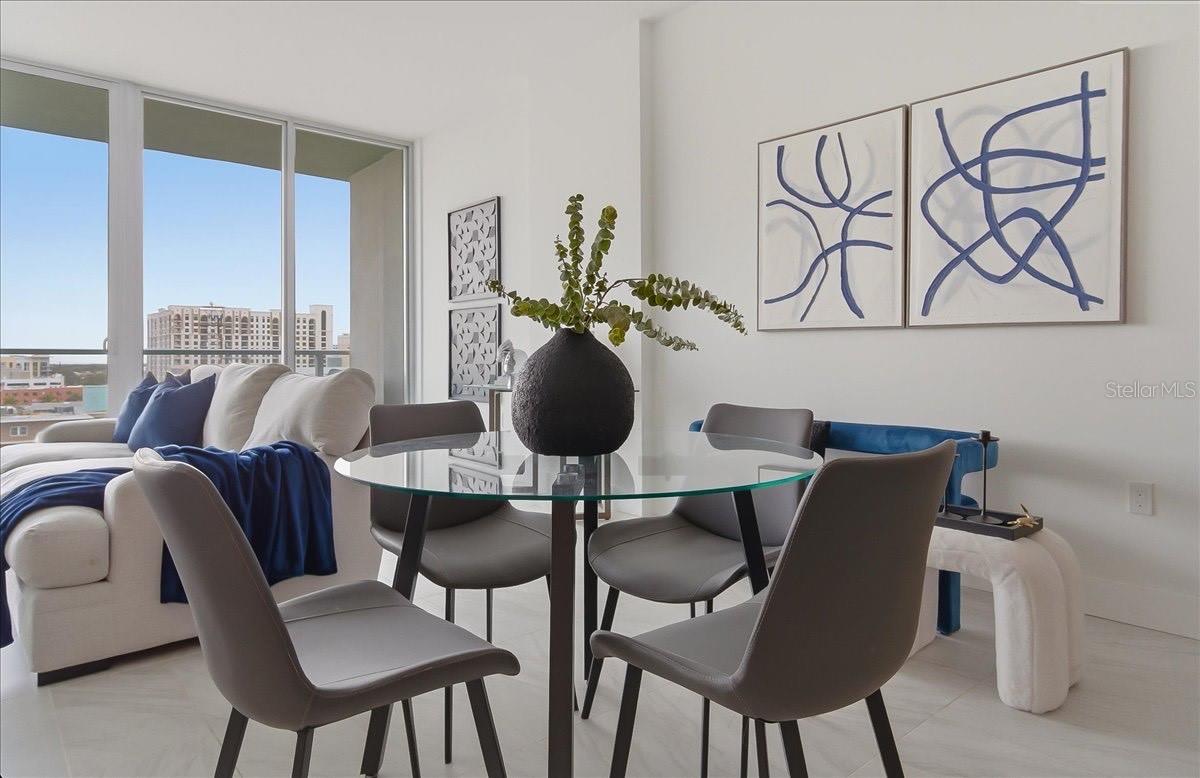 Image 10 of 58 For 777 3rd Avenue N 906