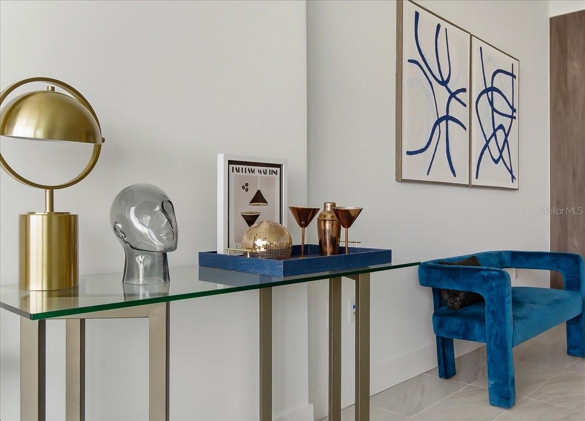 Image 12 of 58 For 777 3rd Avenue N 906