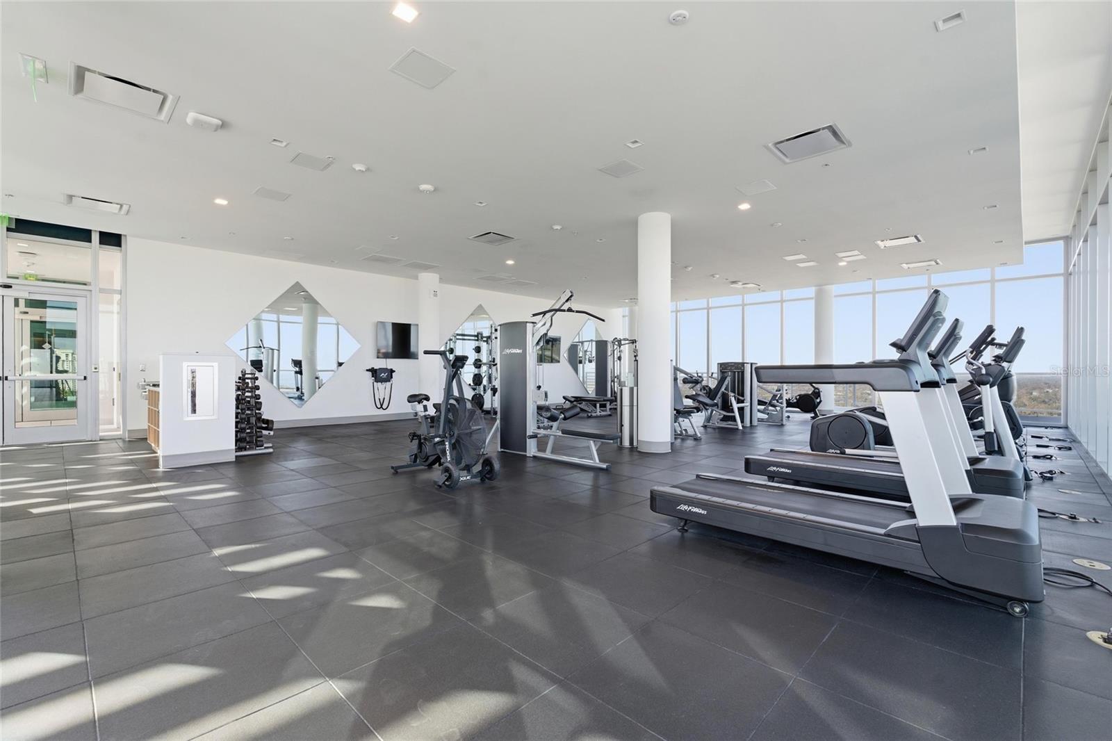 Image 38 of 58 For 777 3rd Avenue N 906