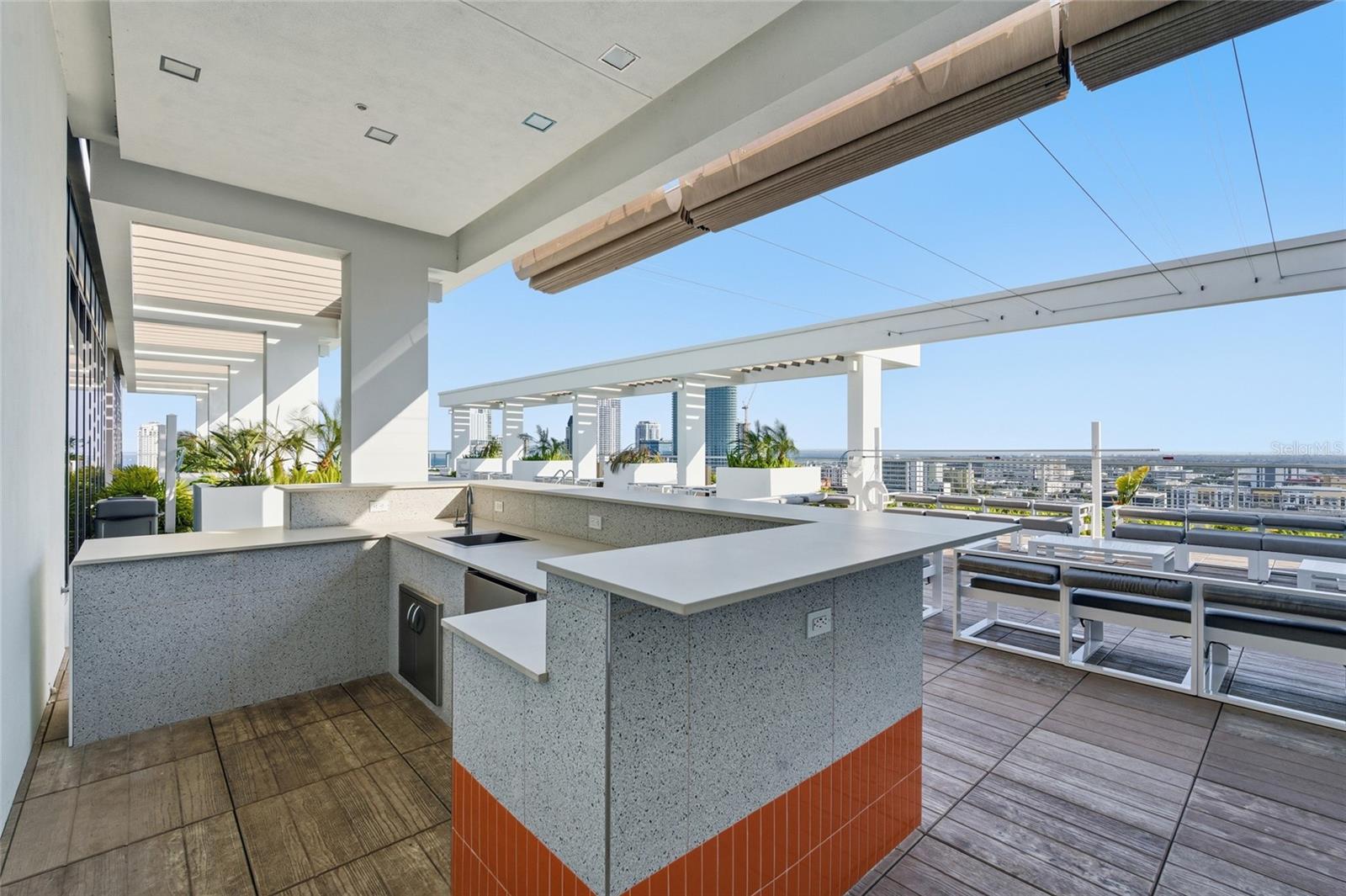 Image 49 of 58 For 777 3rd Avenue N 906