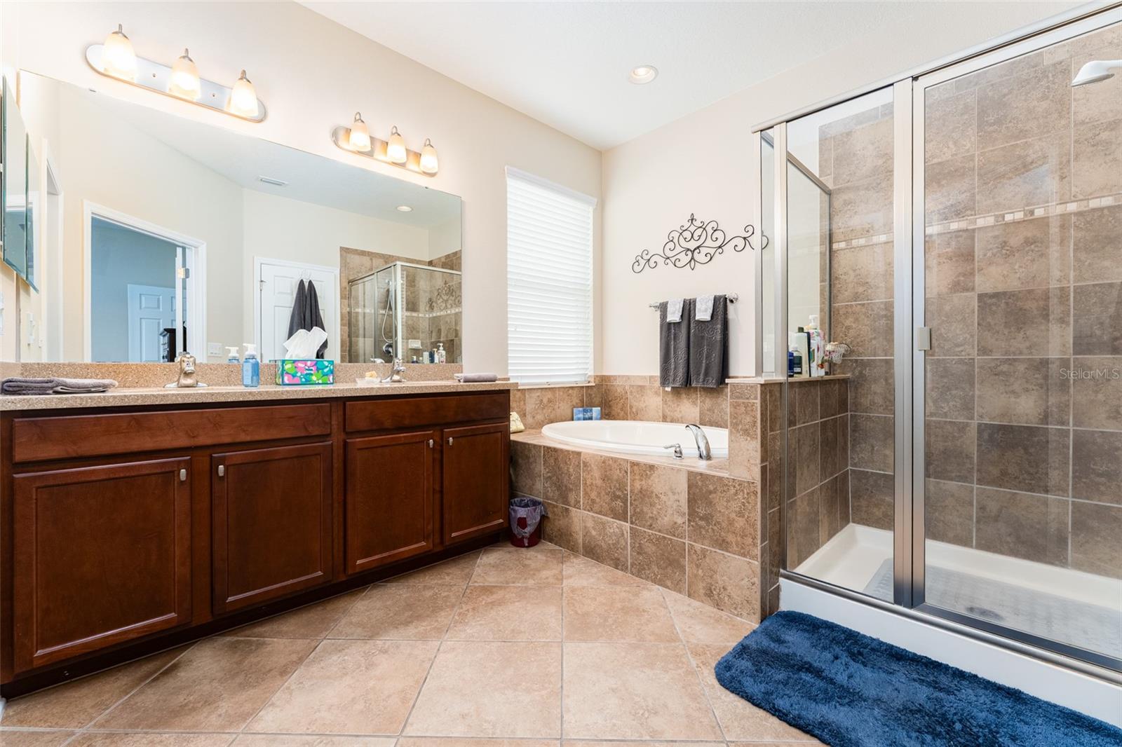 Listing photo id 14 for 11218 Coventry Grove Circle