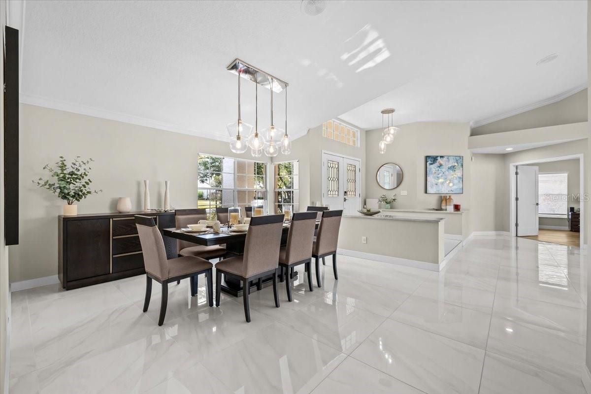 Listing photo id 14 for 16506 Longleat Drive