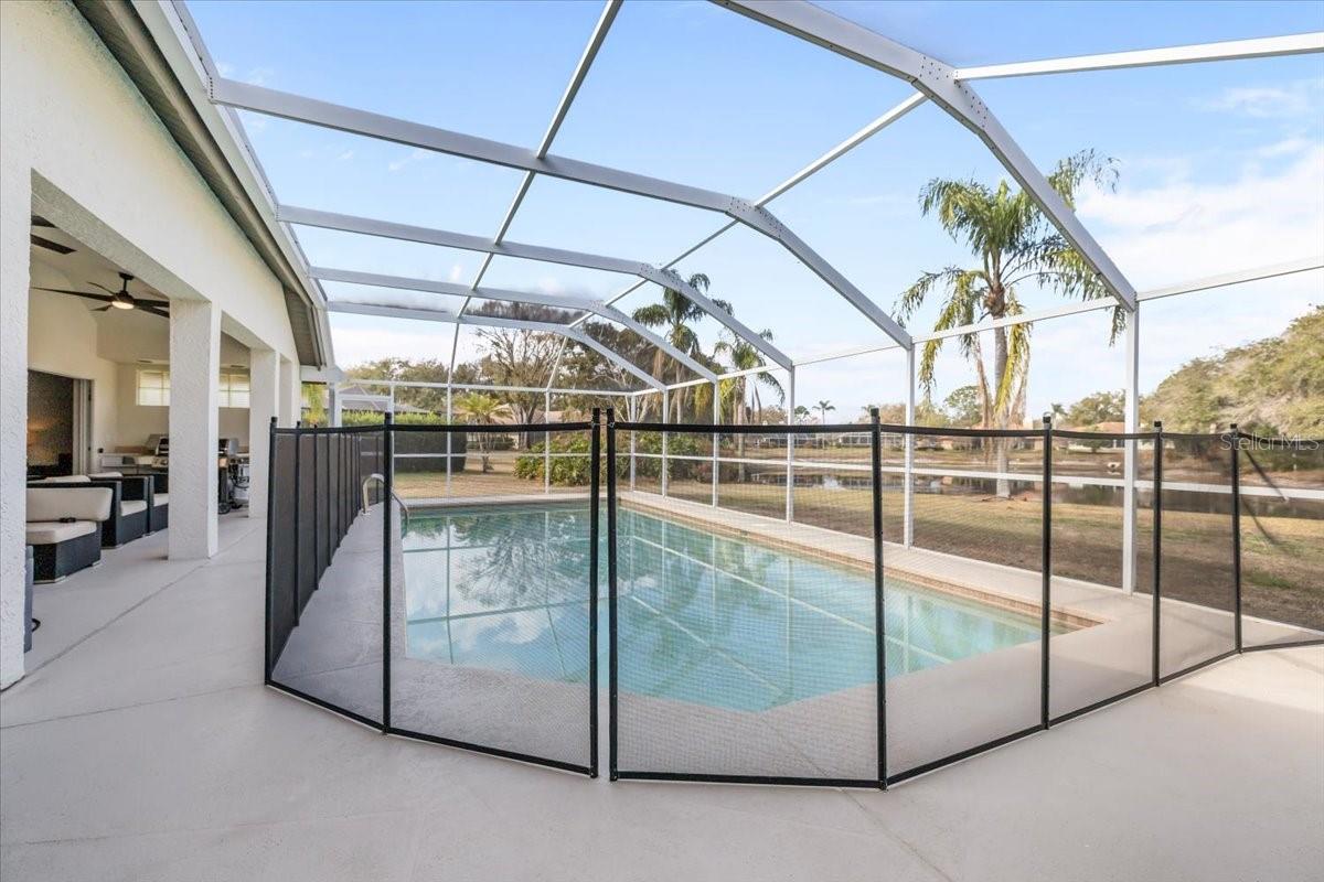 Listing photo id 22 for 16506 Longleat Drive