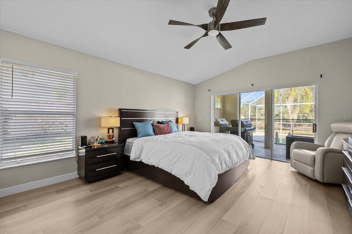 Listing photo id 27 for 16506 Longleat Drive