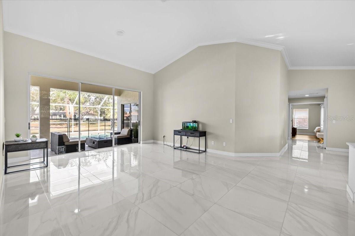 Listing photo id 5 for 16506 Longleat Drive