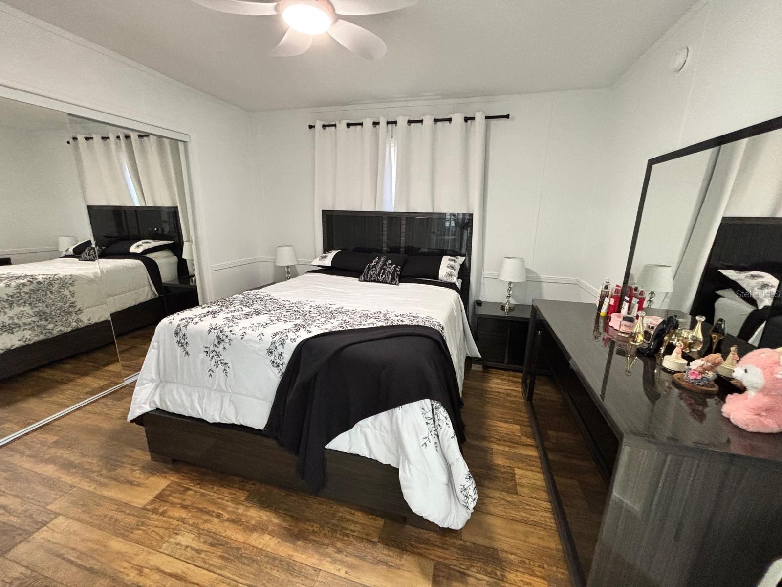 Image 15 of 44 For 6001 Five Acre Road