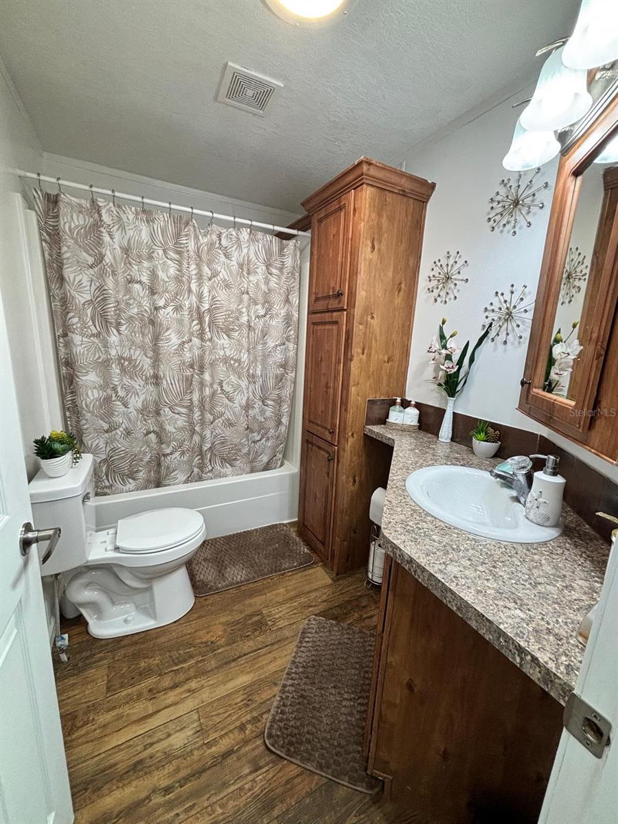 Image 16 of 44 For 6001 Five Acre Road