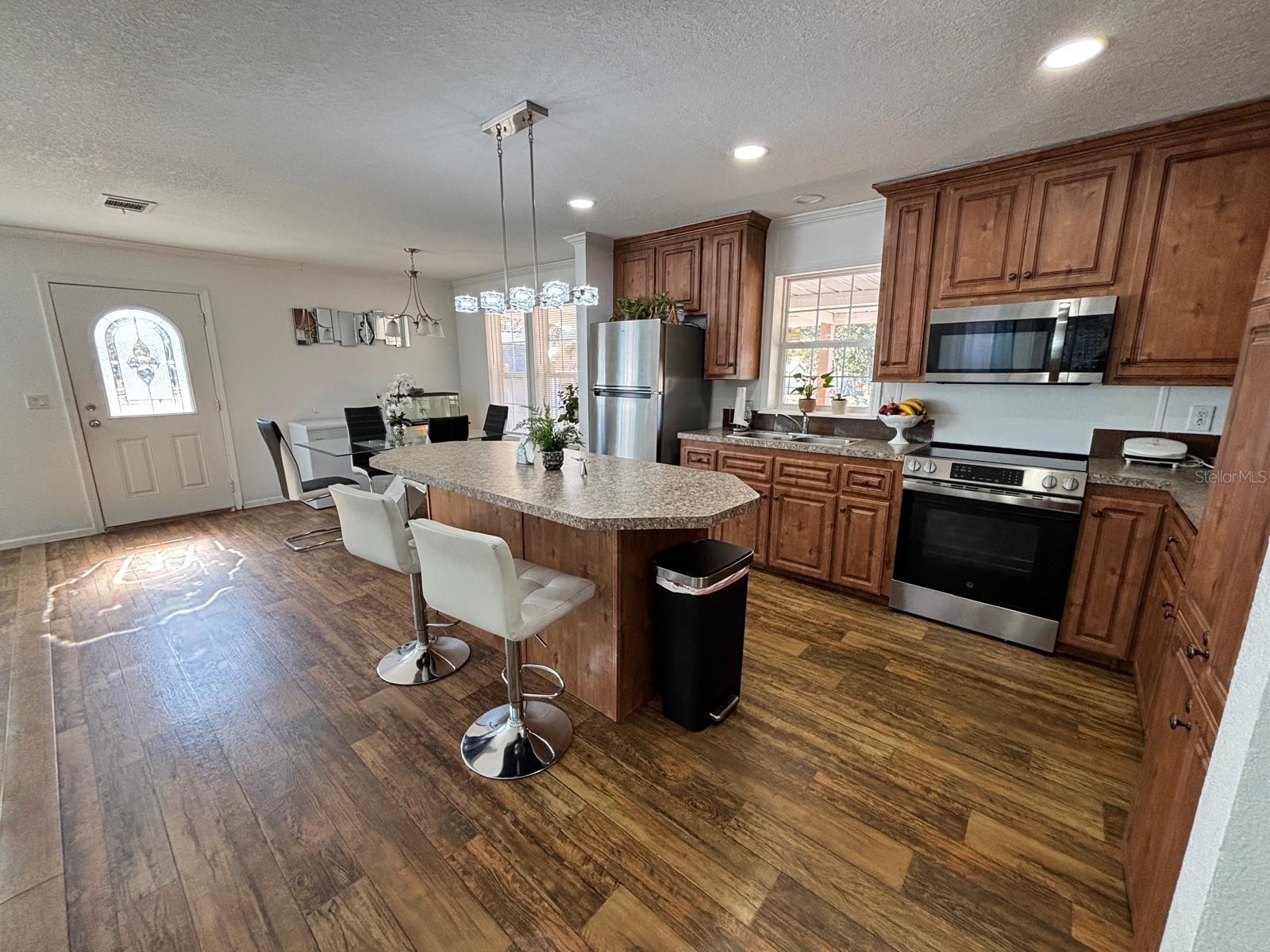 Image 3 of 44 For 6001 Five Acre Road