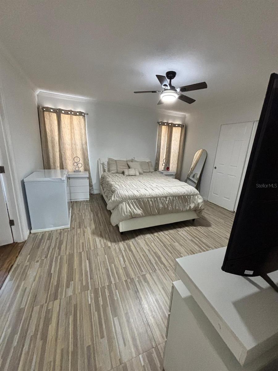 Image 9 of 44 For 6001 Five Acre Road