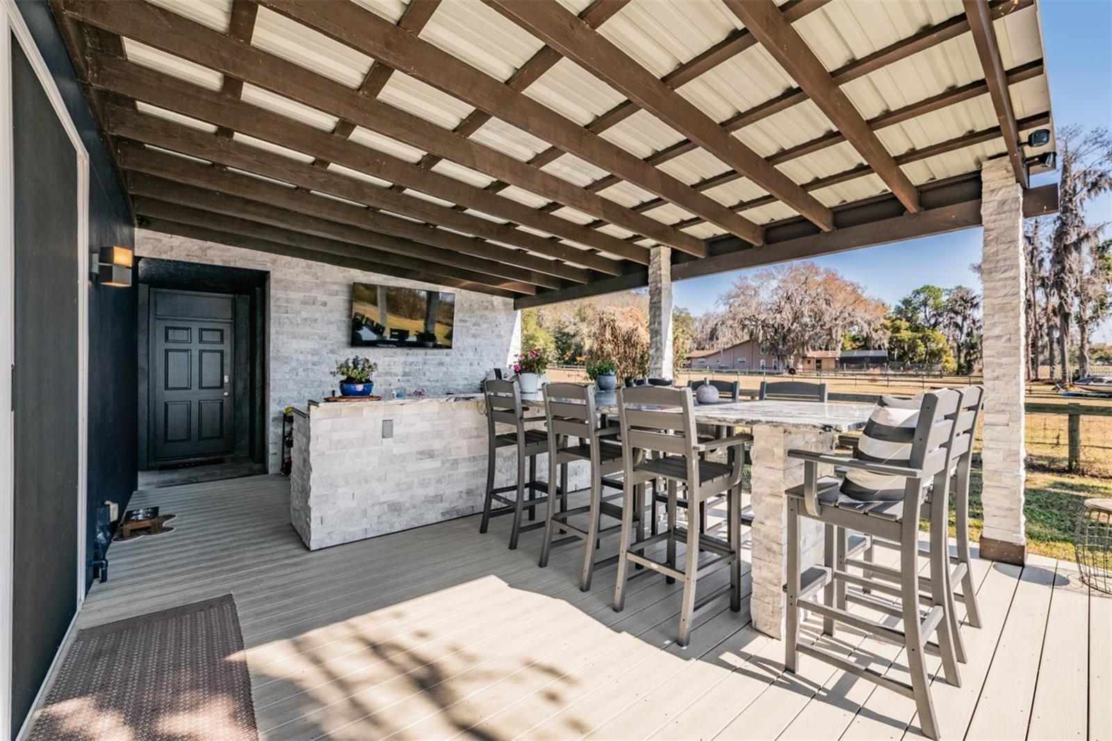 Listing photo id 27 for 18200 Cypress Cove Lane