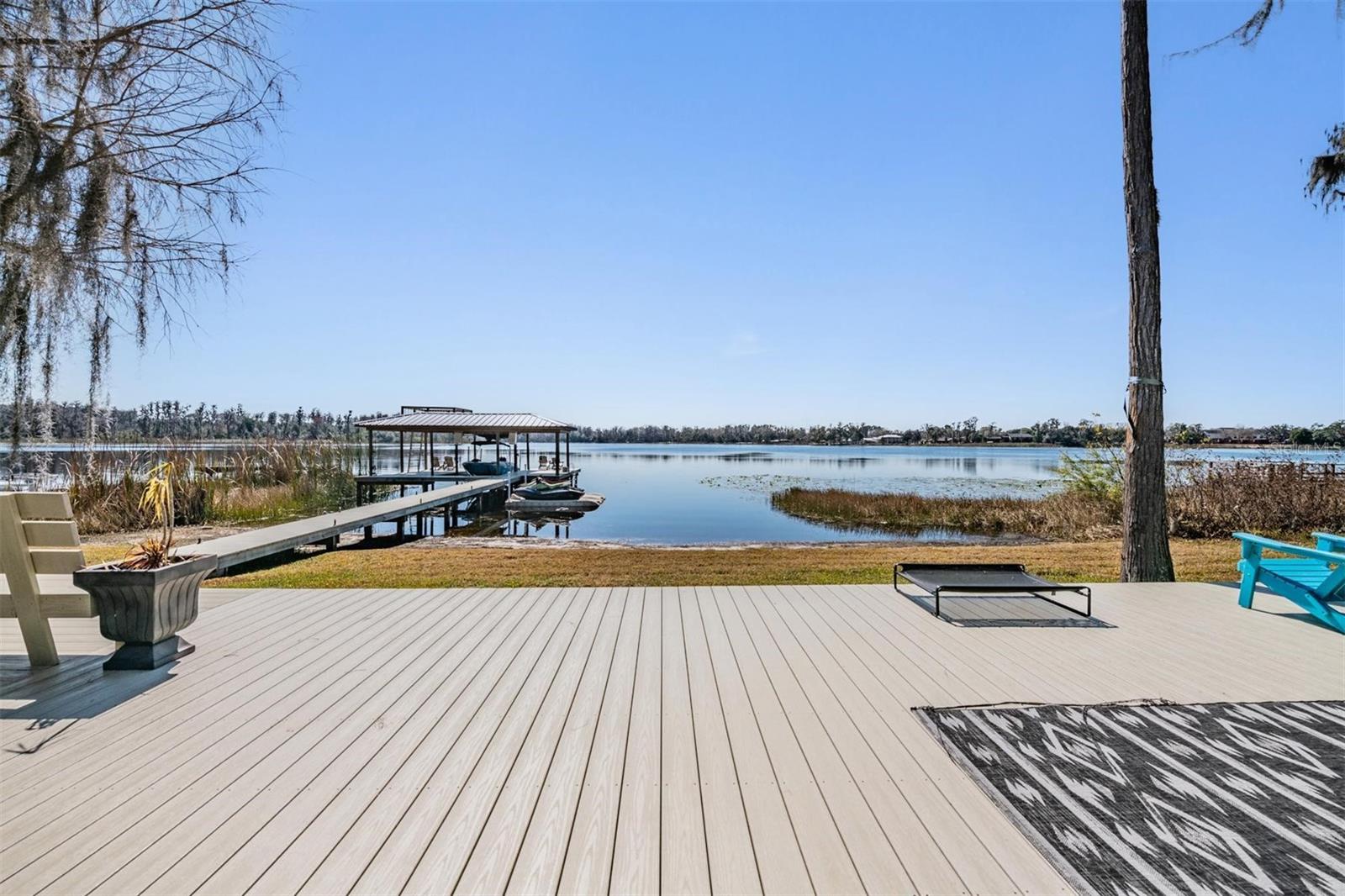 Listing photo id 28 for 18200 Cypress Cove Lane