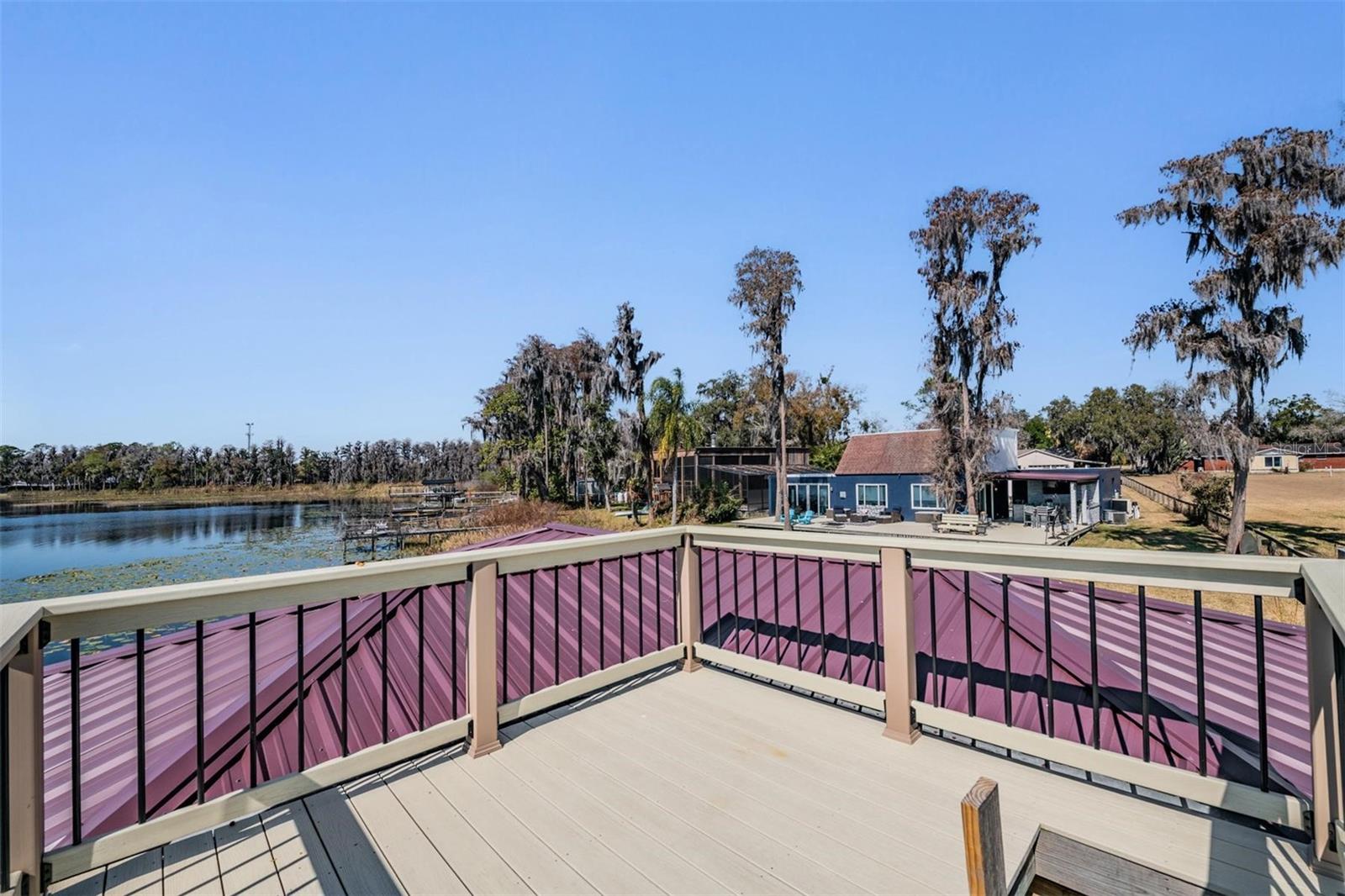 Listing photo id 40 for 18200 Cypress Cove Lane