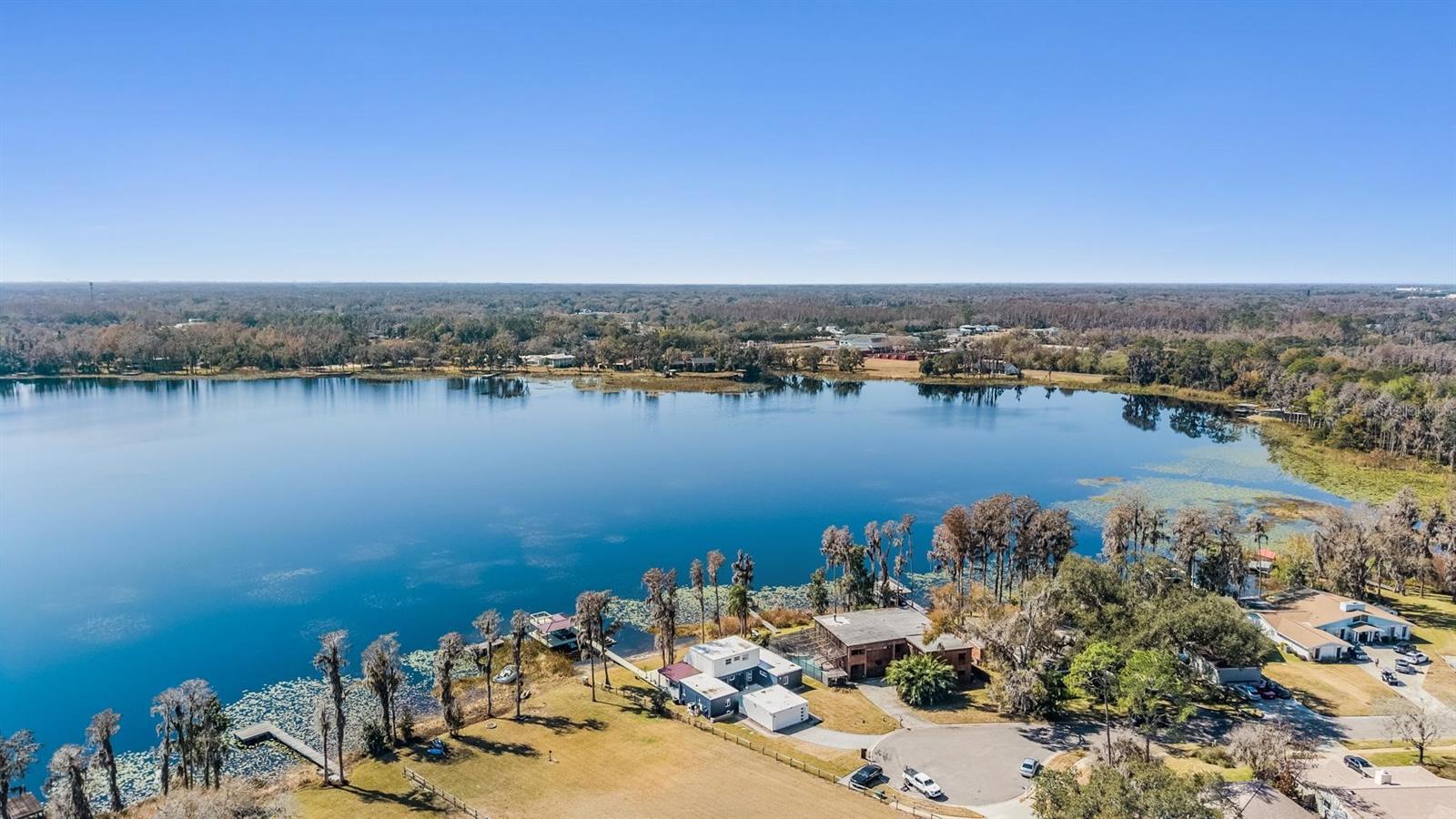 Listing photo id 42 for 18200 Cypress Cove Lane