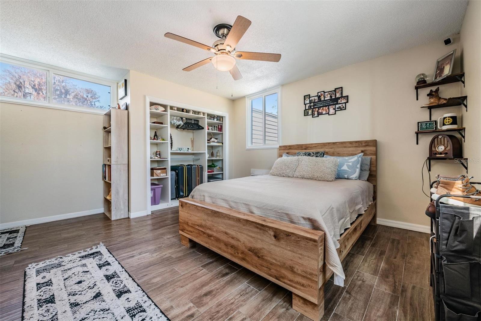 Listing photo id 46 for 18200 Cypress Cove Lane