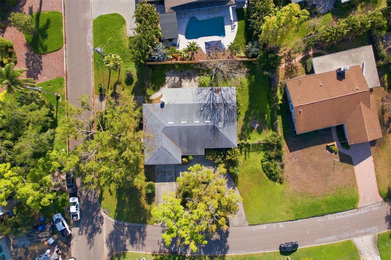 Listing photo id 0 for 3391 Walnut Street Ne