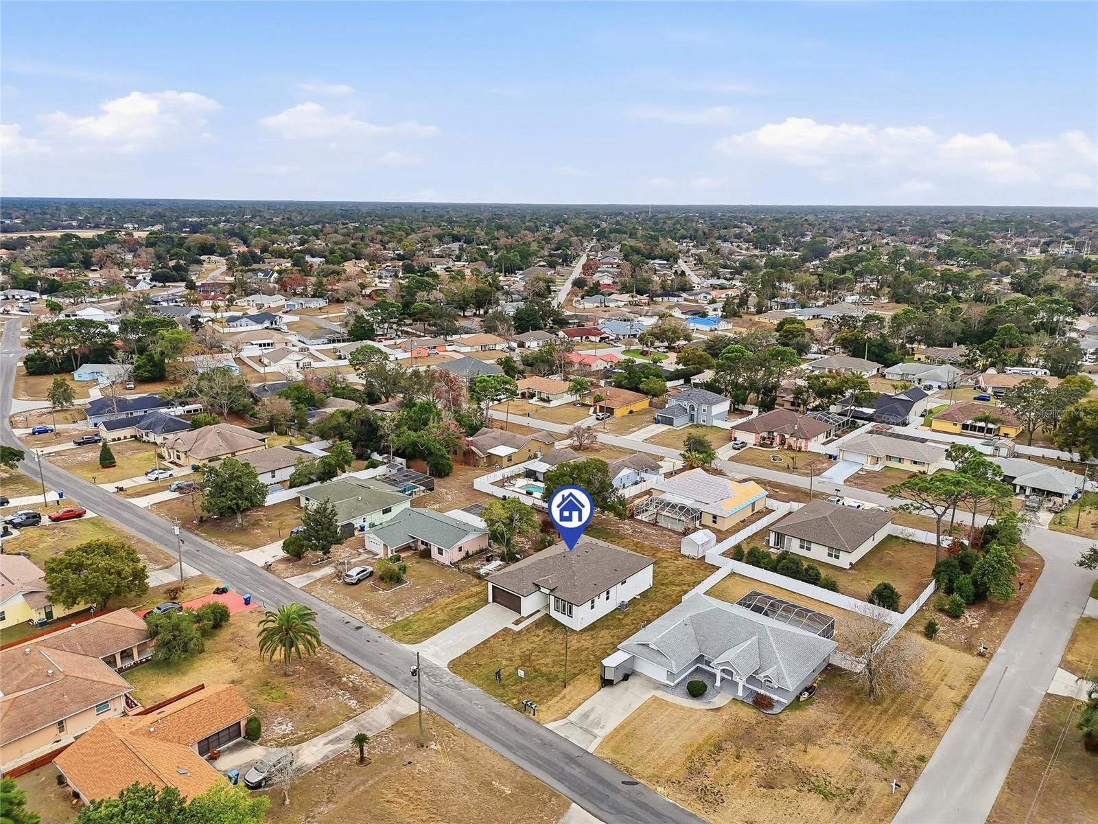 Listing photo id 40 for 11256 Salters Street