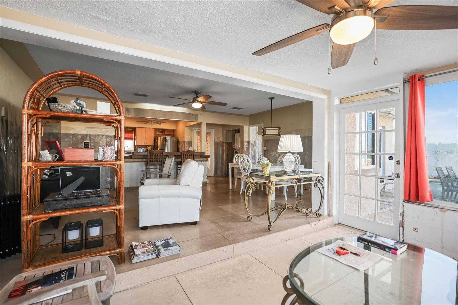 Listing photo id 13 for 645 Normandy Road