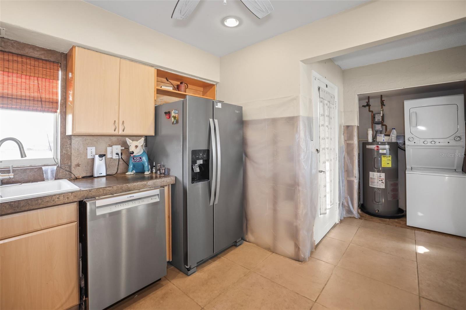 Listing photo id 18 for 645 Normandy Road