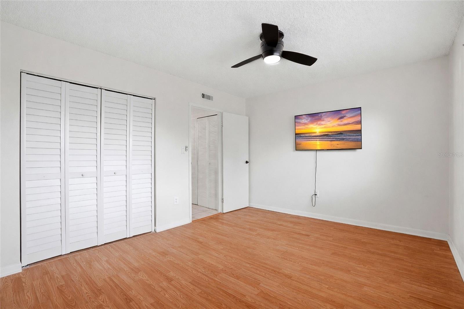 Image 21 of 29 For 359 Mcmullen Booth Road 122