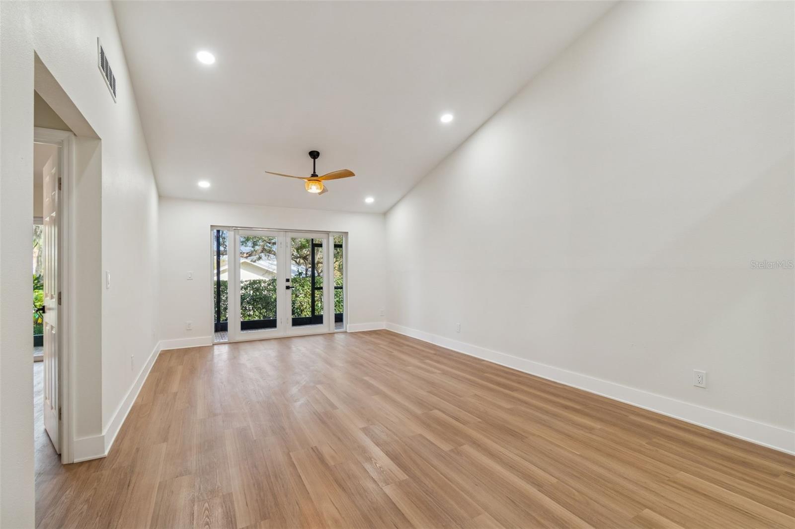 Image 11 of 64 For 115 Steeplechase Lane