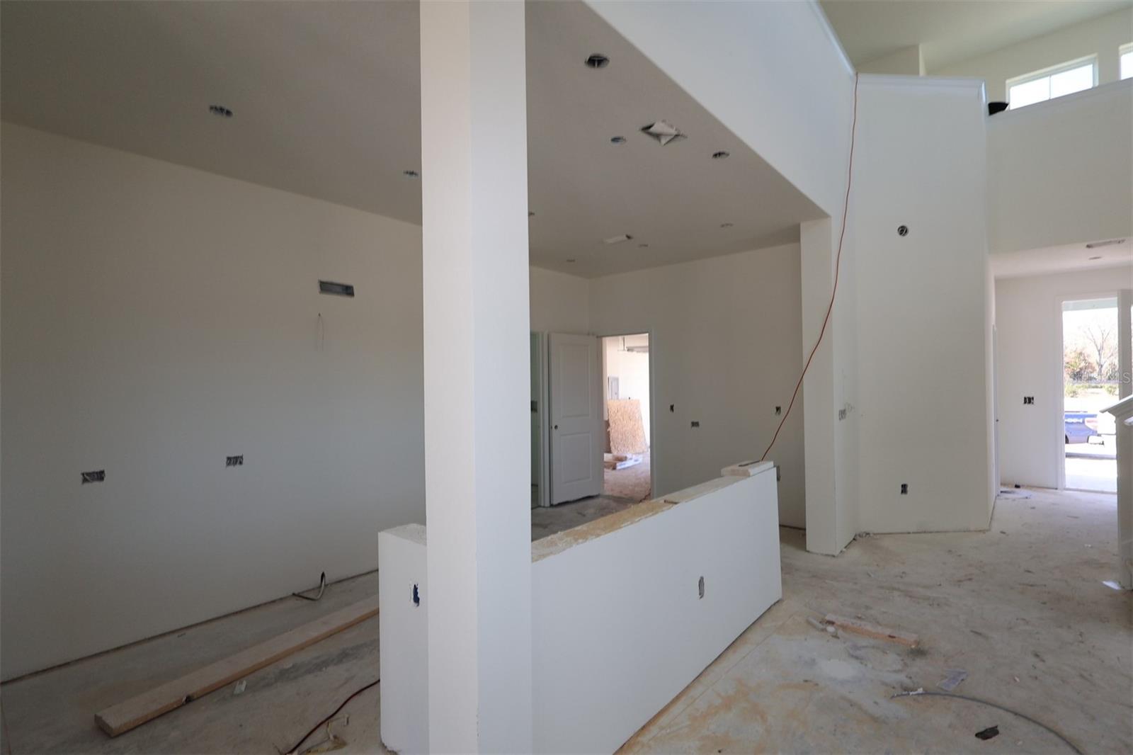 Image 6 of 13 For 15227 Eastlyn Drive